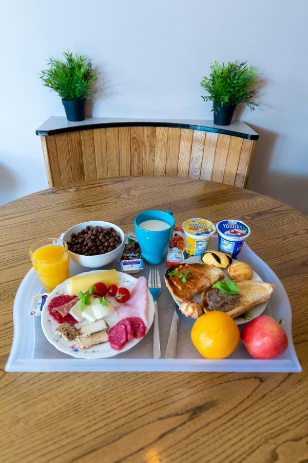 Estrella Lodging 라바트 외부 사진